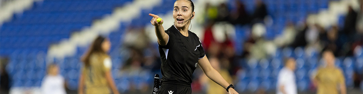 Women's Football Coaching